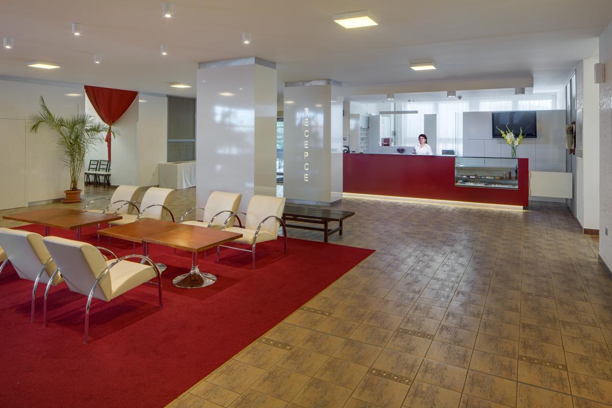 ביסטריצה נאד פרנשטיינם Hotel Skalsky Dvur מראה חיצוני תמונה